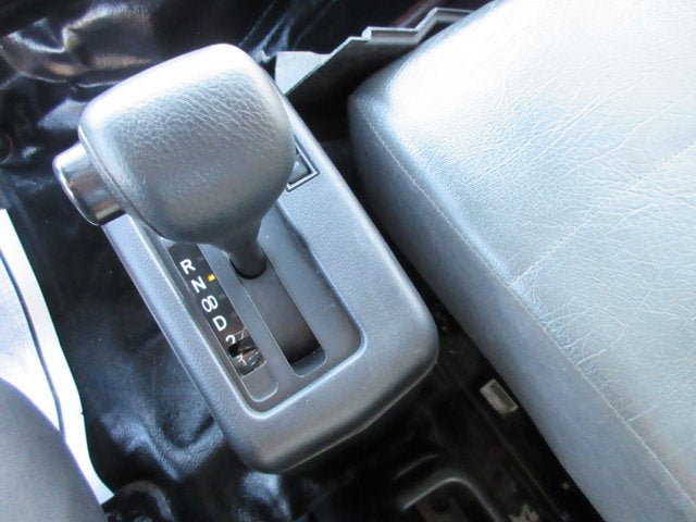 2016 Hino 338 26' FLAT BED