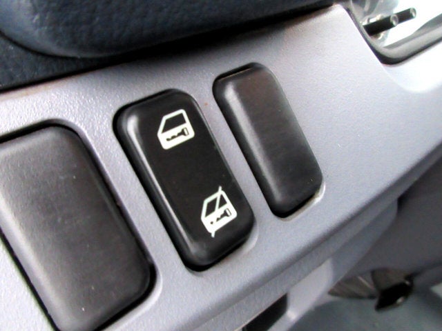 2017 Mitsubishi Fuso FE180 SWITCH N GO, HOOK LIFT