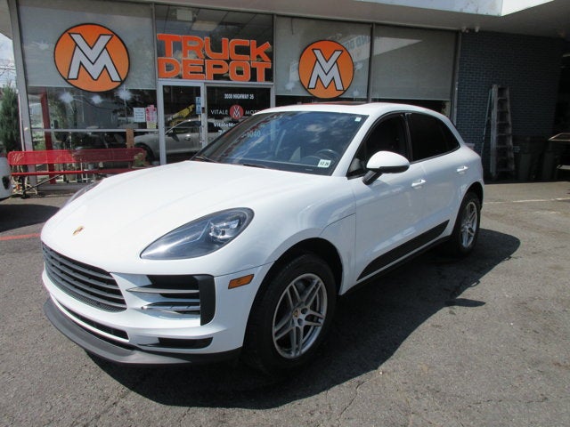 2021 Porsche Macan AWD
