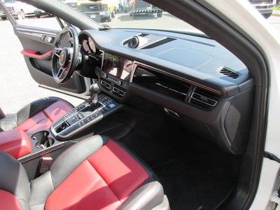 2021 Porsche Macan AWD